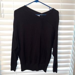 CAbi Fall Beals Sweatshirt, Beautifully And Comfortably Over Figure, Black. EUC